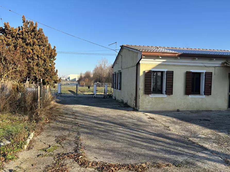 Immagine 24 di Casa indipendente in vendita  in via deledda a Tribano