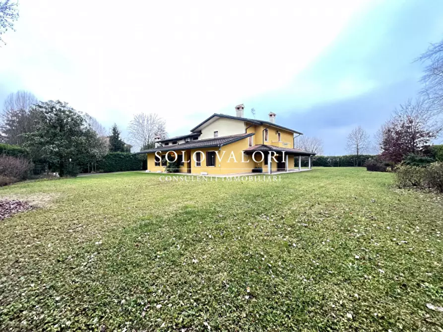Immagine 1 di Villa in vendita  a Resana