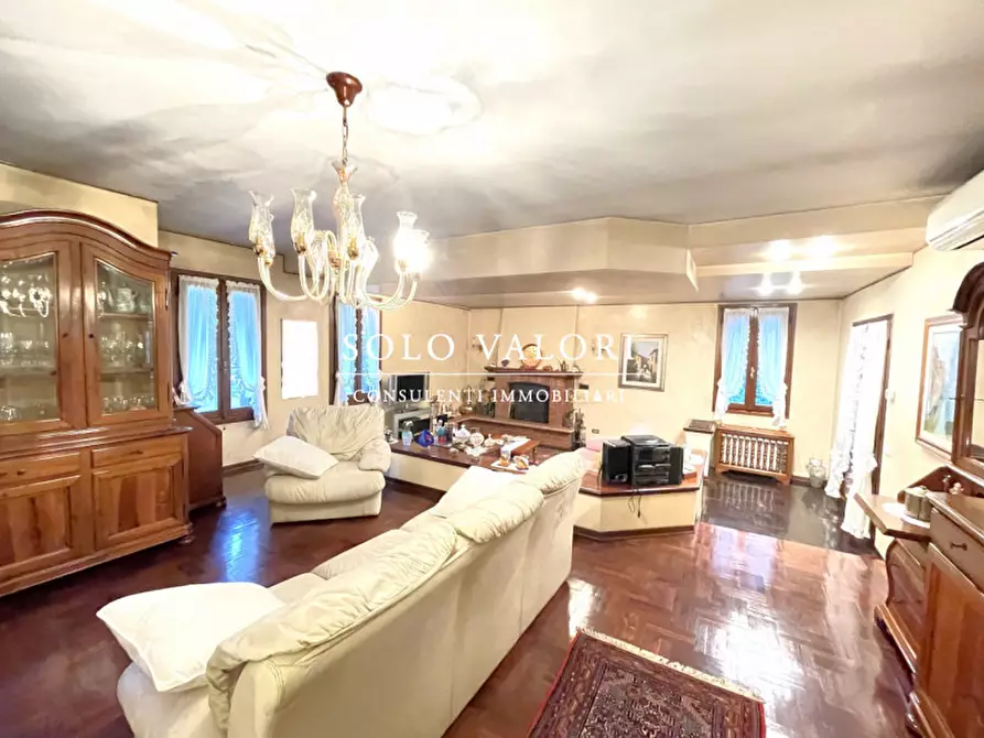 Immagine 6 di Villa in vendita  a Resana