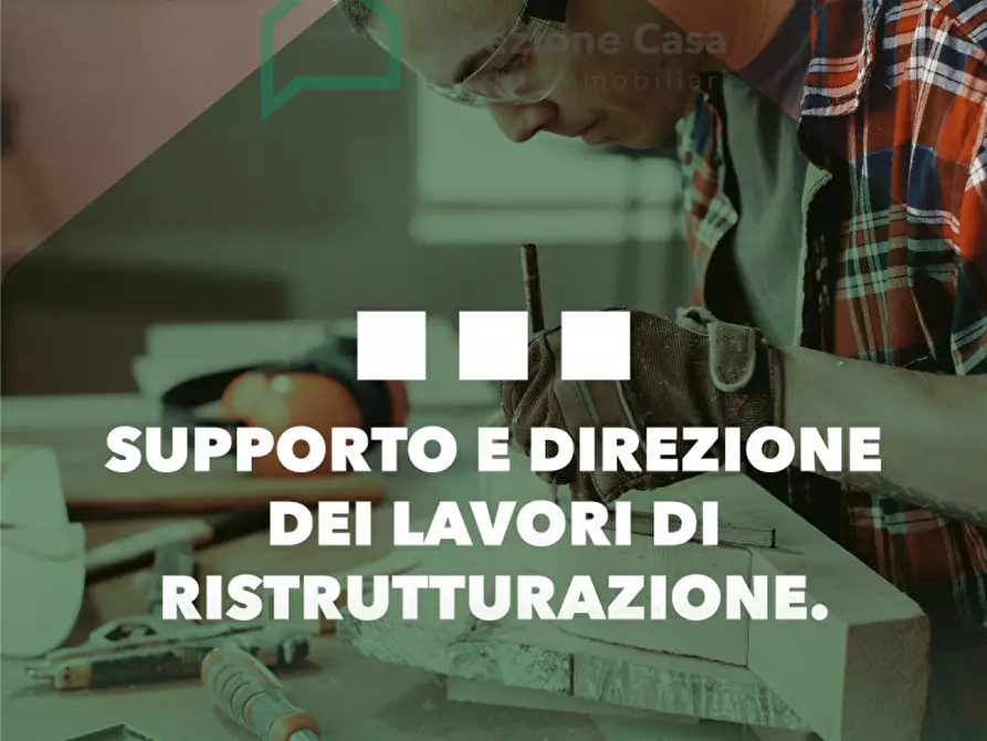 Immagine 9 di Negozio in affitto  in VIALE PONTE DELLA MADDALENA a Napoli