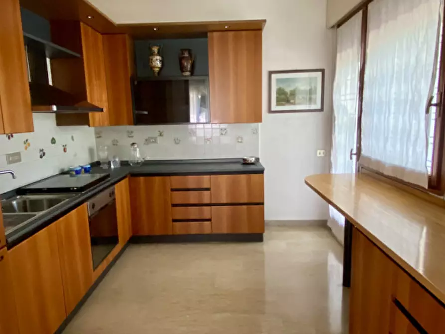 Immagine 9 di Casa bifamiliare in vendita  in viale Italia a Castelfranco Veneto