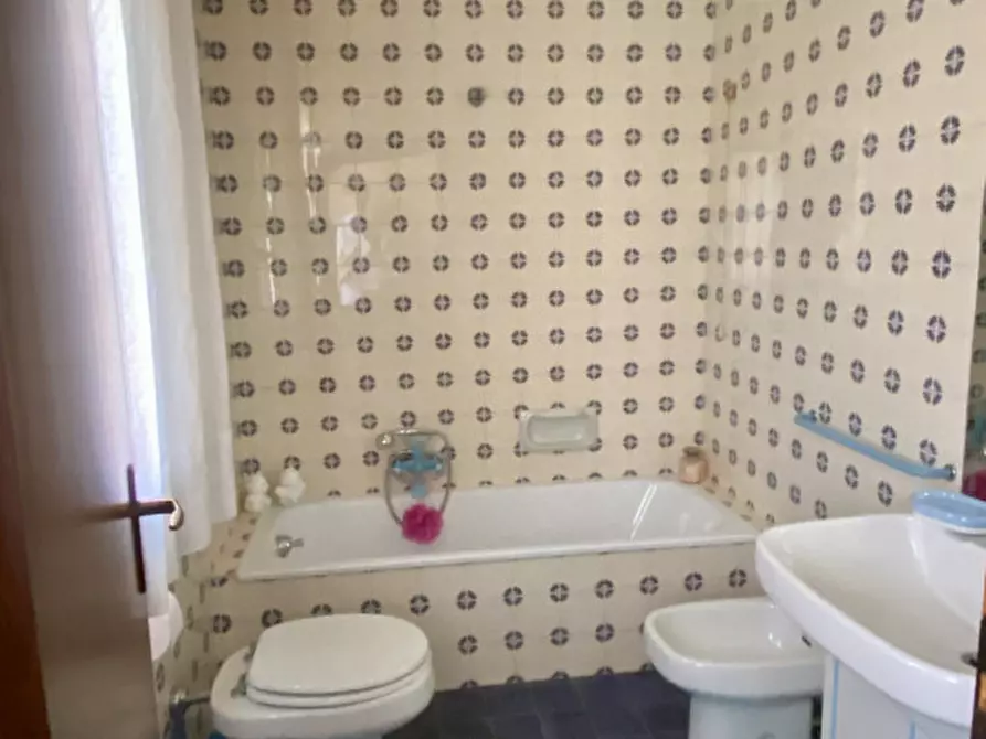 Immagine 17 di Casa bifamiliare in vendita  in viale Italia a Castelfranco Veneto