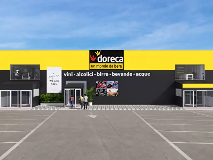 Immagine 2 di Negozio in affitto  in VIA ADIGE a San Giovanni Teatino