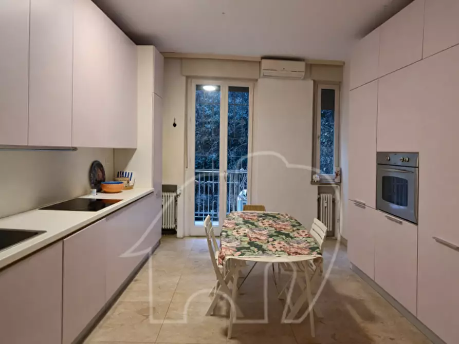 Immagine 3 di Appartamento in vendita  in via defregger a Bolzano