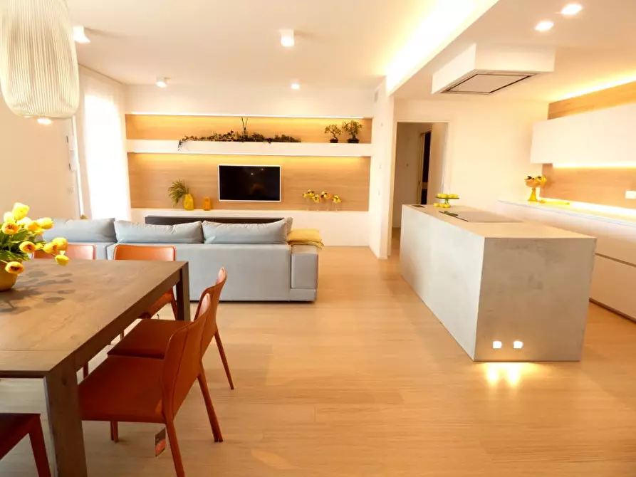 Immagine 1 di Appartamento in vendita  a Rubano