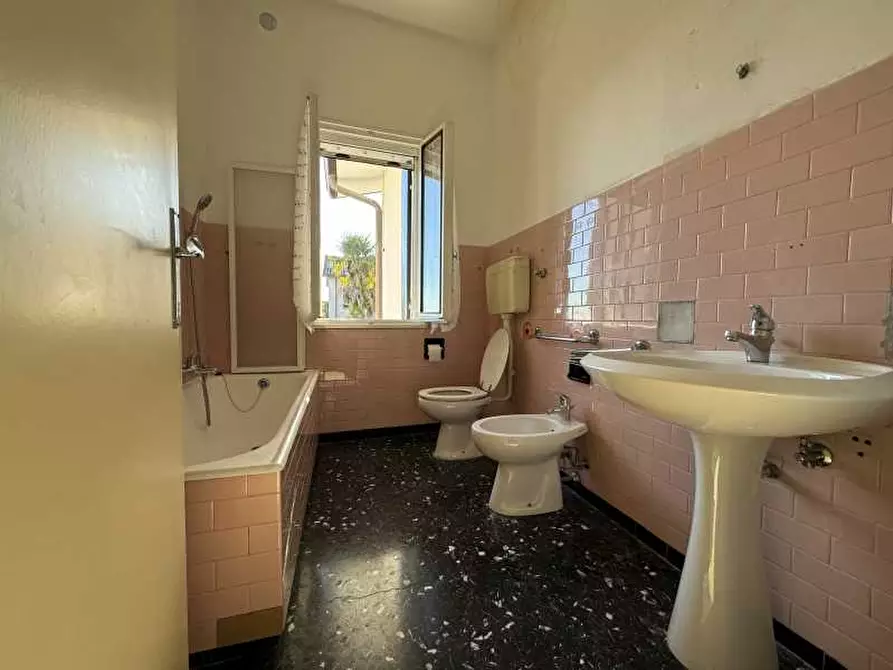 Immagine 12 di Villetta a schiera in vendita  in Via Generale Giardino a Vittorio Veneto