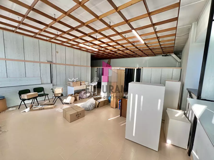 Immagine 7 di Ufficio in vendita  in VIA ROMA 40 a Bassano Del Grappa