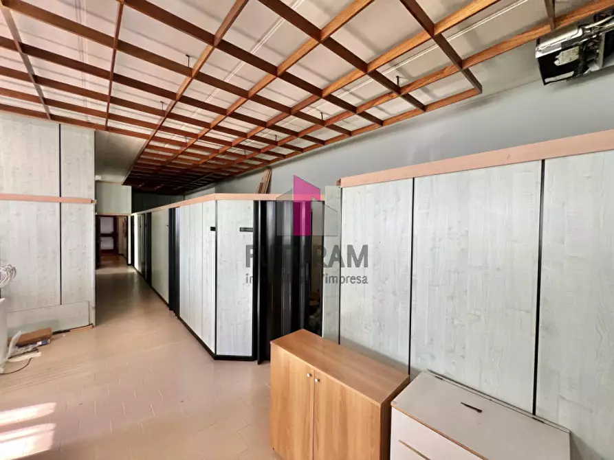 Immagine 8 di Ufficio in vendita  in VIA ROMA 40 a Bassano Del Grappa