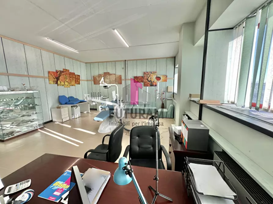 Immagine 11 di Ufficio in vendita  in VIA ROMA 40 a Bassano Del Grappa