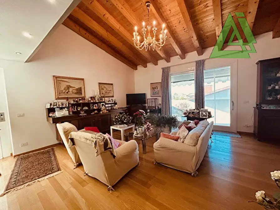 Immagine 2 di Attico in vendita  a Castelfranco Veneto