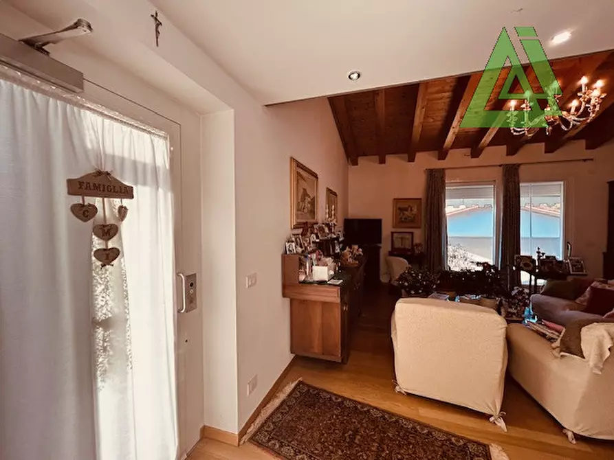 Immagine 5 di Attico in vendita  a Castelfranco Veneto