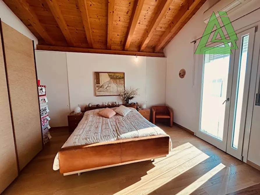 Immagine 23 di Attico in vendita  a Castelfranco Veneto