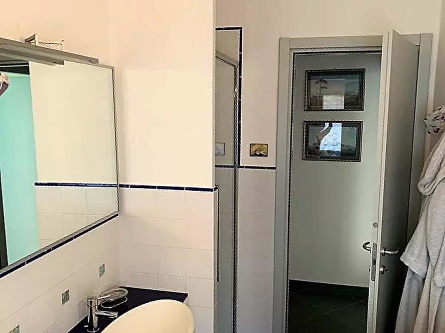 Immagine 17 di Appartamento in vendita  in Via San Siro a Santa Margherita Ligure