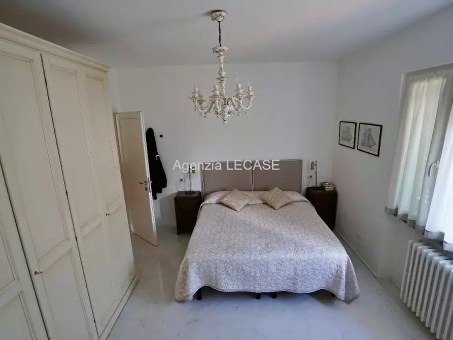 Immagine 25 di Villa in affitto  in Via Carrara 20 a Forte Dei Marmi