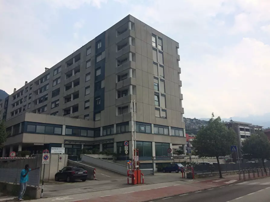 Immagine 2 di Ufficio in vendita  in VIA PRANZELORES a Trento