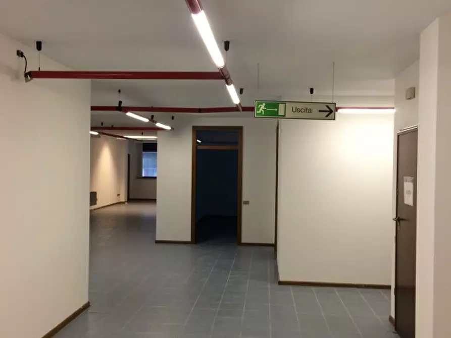 Immagine 5 di Ufficio in vendita  in VIA PRANZELORES a Trento