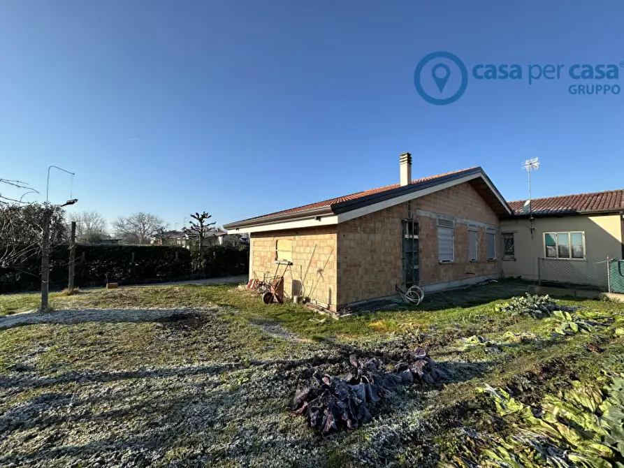 Immagine 6 di Casa bifamiliare in vendita  a Rovigo