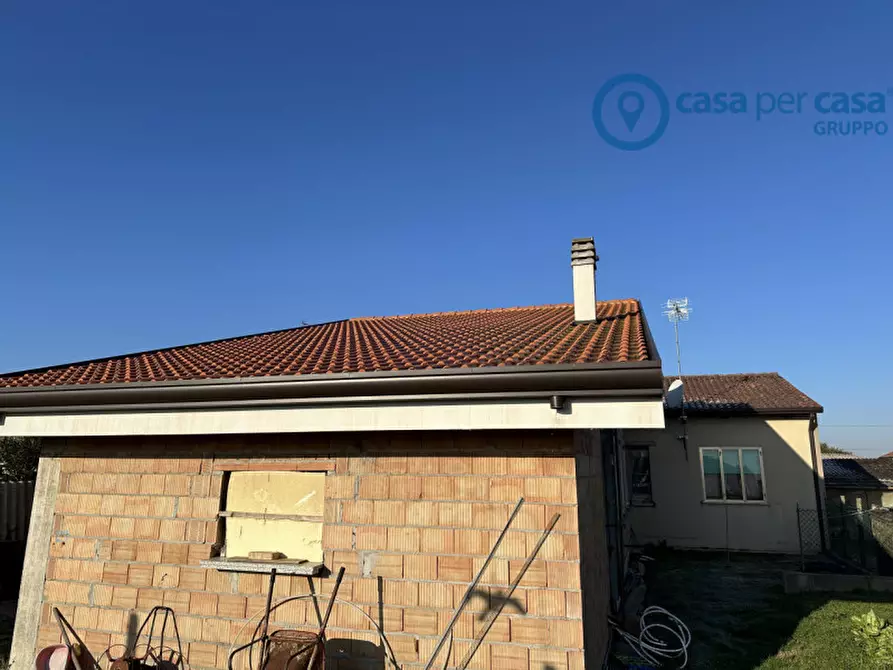 Immagine 7 di Casa bifamiliare in vendita  a Rovigo