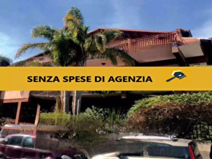 Immagine 1 di Villa in vendita  in VIA AMEGLIO N.95 a Santa Maria Di Licodia