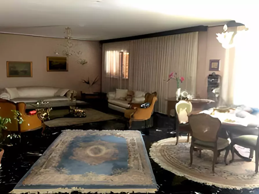 Immagine 4 di Villa in vendita  in VIA AMEGLIO N.95 a Santa Maria Di Licodia