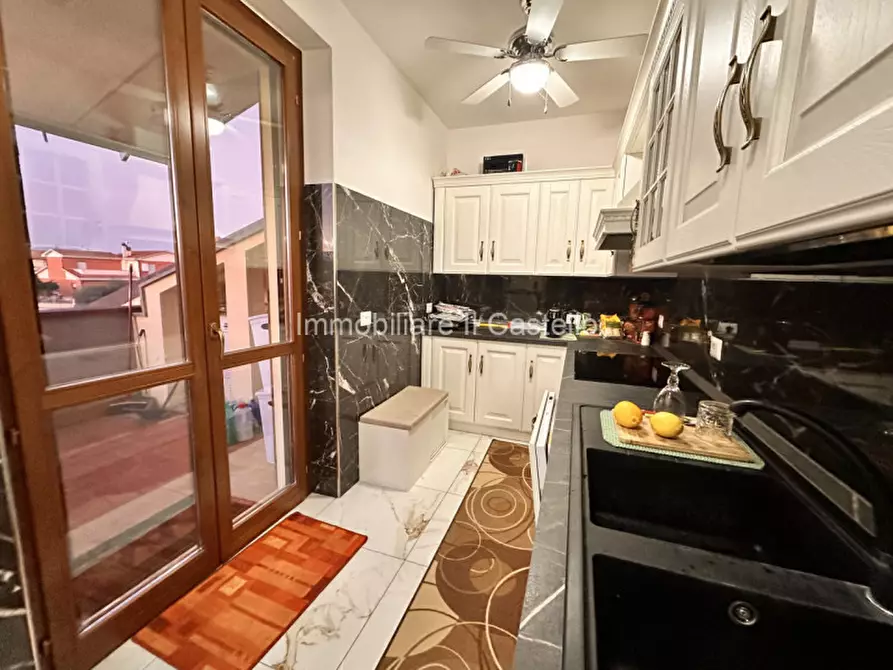 Immagine 12 di Appartamento in vendita  a Castiglione Del Lago