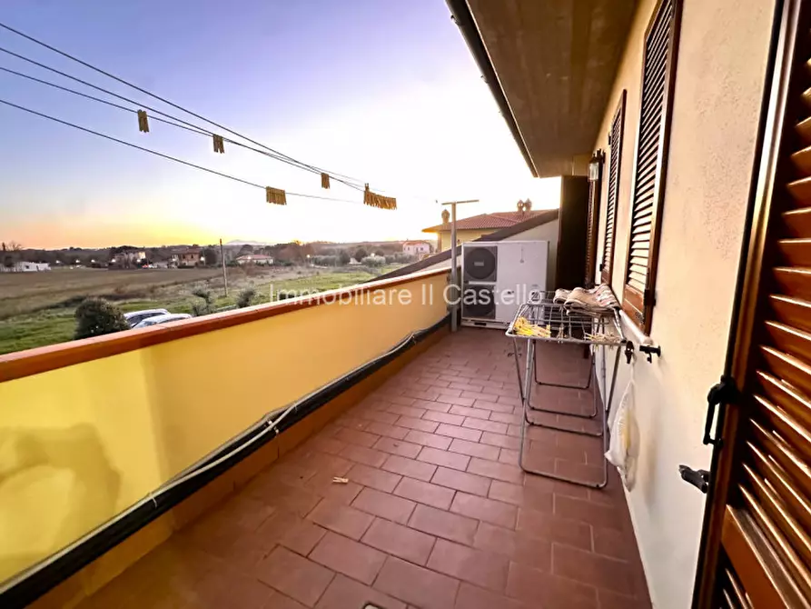 Immagine 26 di Appartamento in vendita  a Castiglione Del Lago