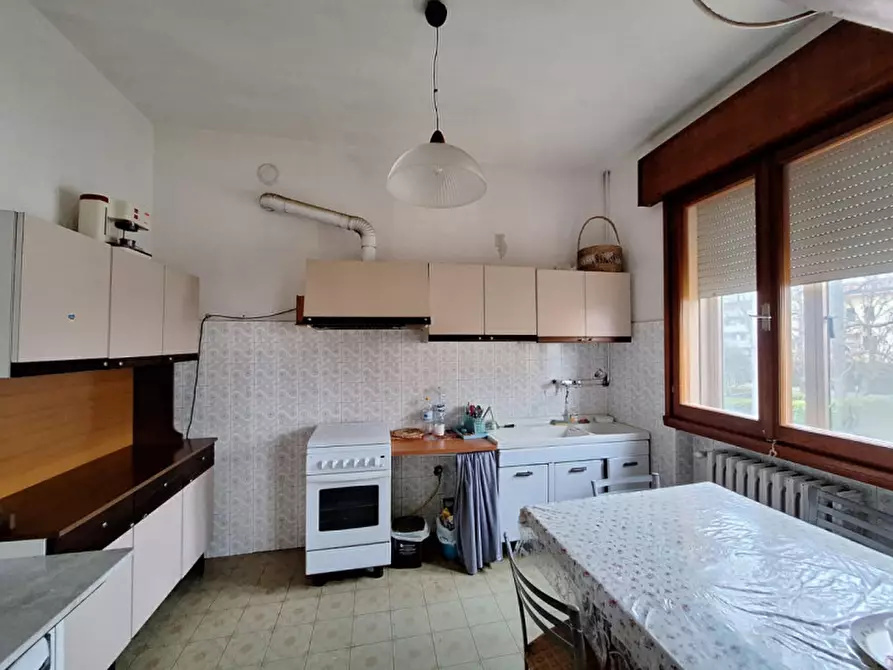 Immagine 10 di Casa bifamiliare in vendita  in Via Tasso a Rovigo