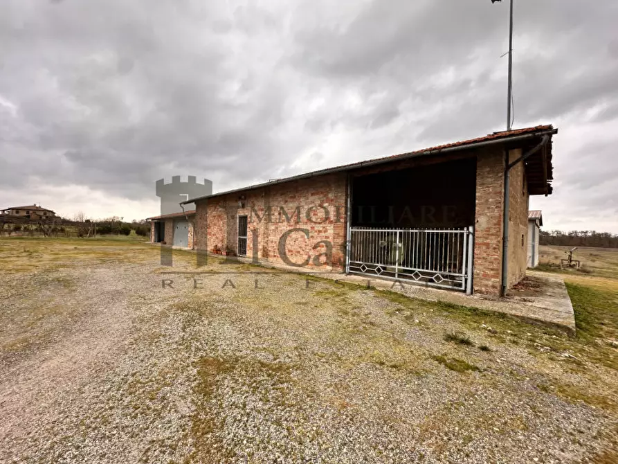 Immagine 15 di Agriturismo in vendita  in piana a Castiglione Del Lago