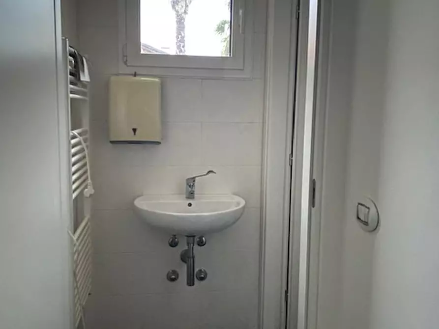 Immagine 3 di Ufficio in vendita  in VIA DON BOSCO a Brugine