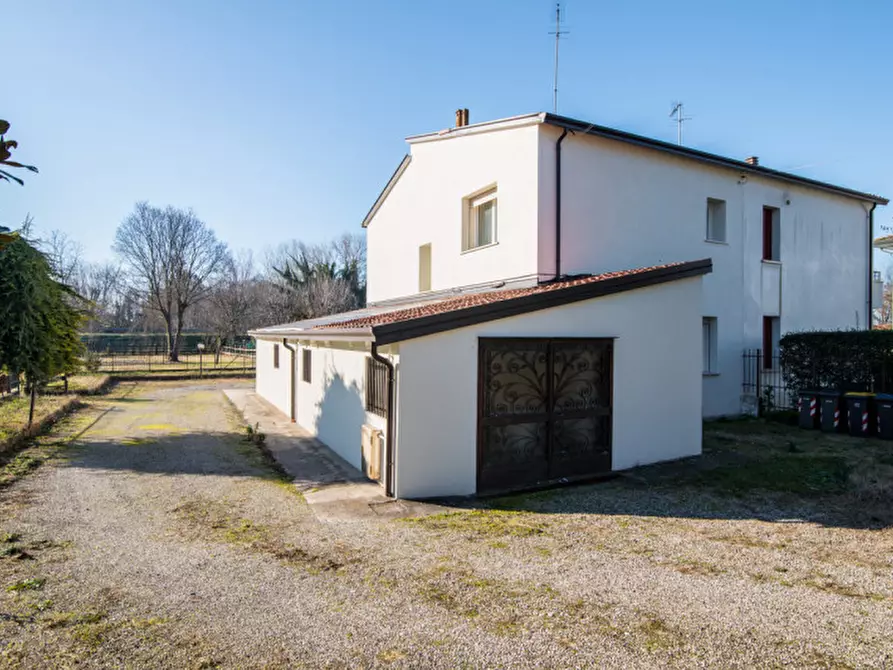 Immagine 1 di Casa bifamiliare in vendita  in via forcellini a Padova