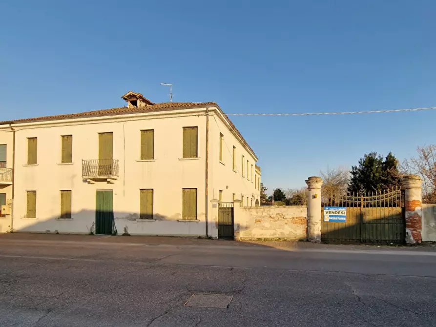 Immagine 1 di Casa indipendente in vendita  in VIA ROMA a Urbana