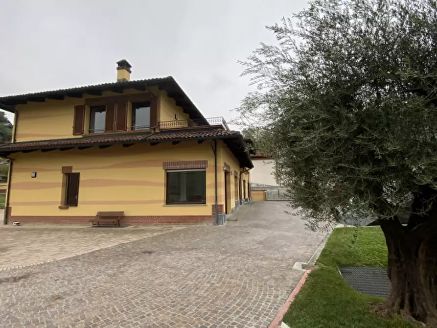 Immagine 1 di Appartamento in affitto  a Barolo