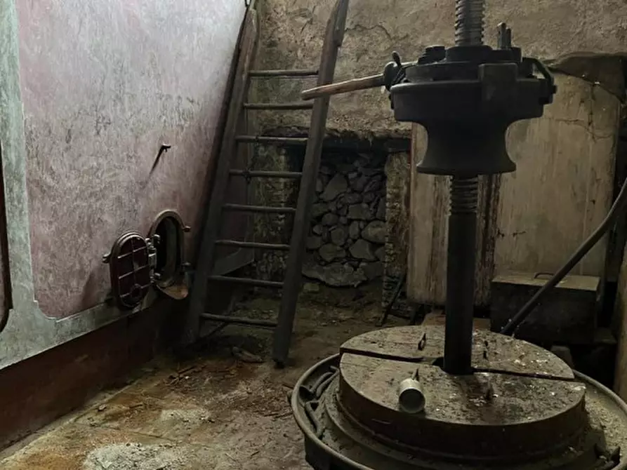 Immagine 15 di Rustico / casale in vendita  in via IV novembre 4 a Polpenazze Del Garda