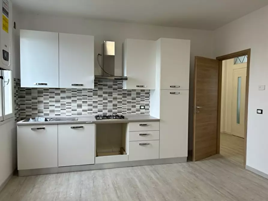 Immagine 1 di Appartamento in affitto  a Giacciano Con Baruchella