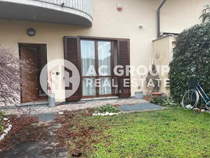 Immagine 18 di Camera in affitto  in via L.V. dell'Orto a Saronno