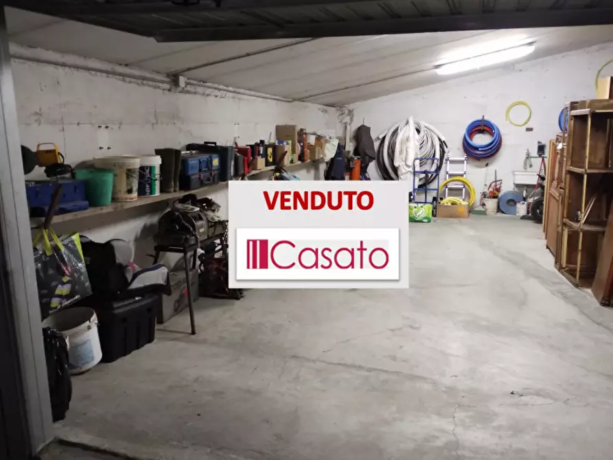 Immagine 1 di Garage in vendita  in Via Pateri 25 a Moncalieri