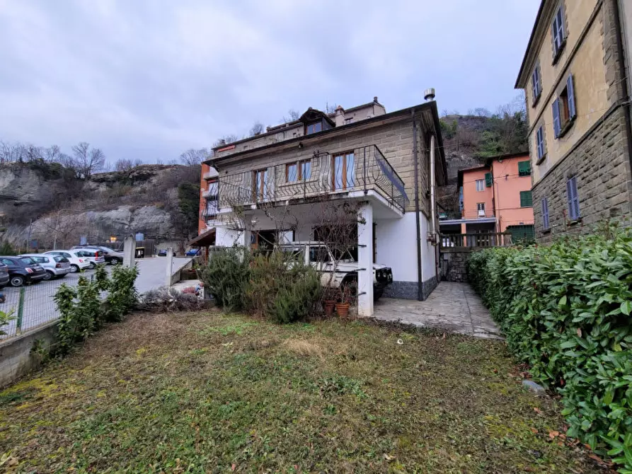 Immagine 1 di Casa indipendente in vendita  in Via Del Carretto a Millesimo