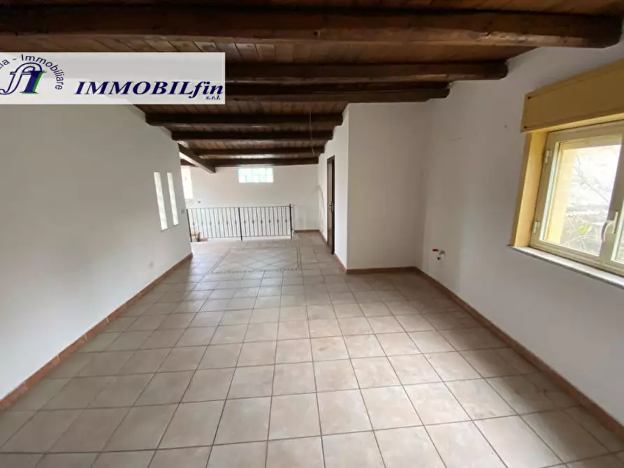 Immagine 5 di Casa indipendente in vendita  in piazza della regione a Villabate