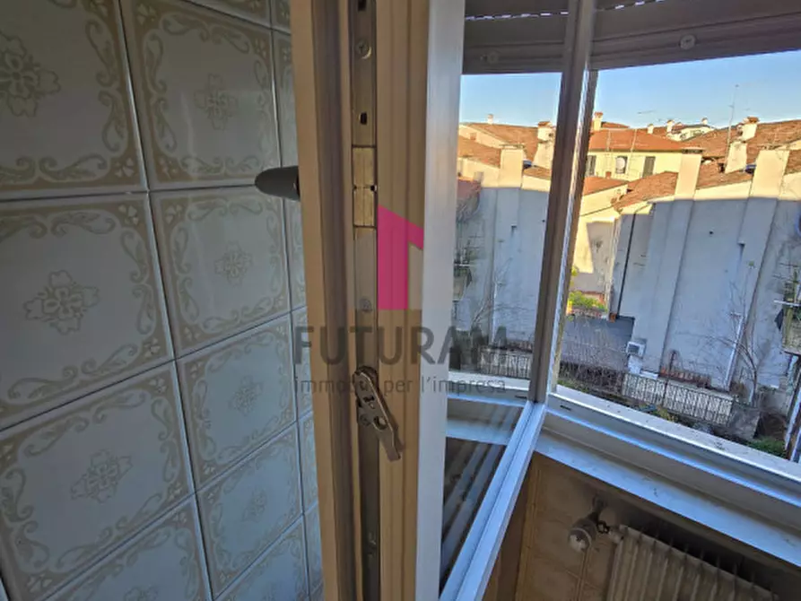 Immagine 3 di Appartamento in affitto  in ponte degli angeli a Vicenza