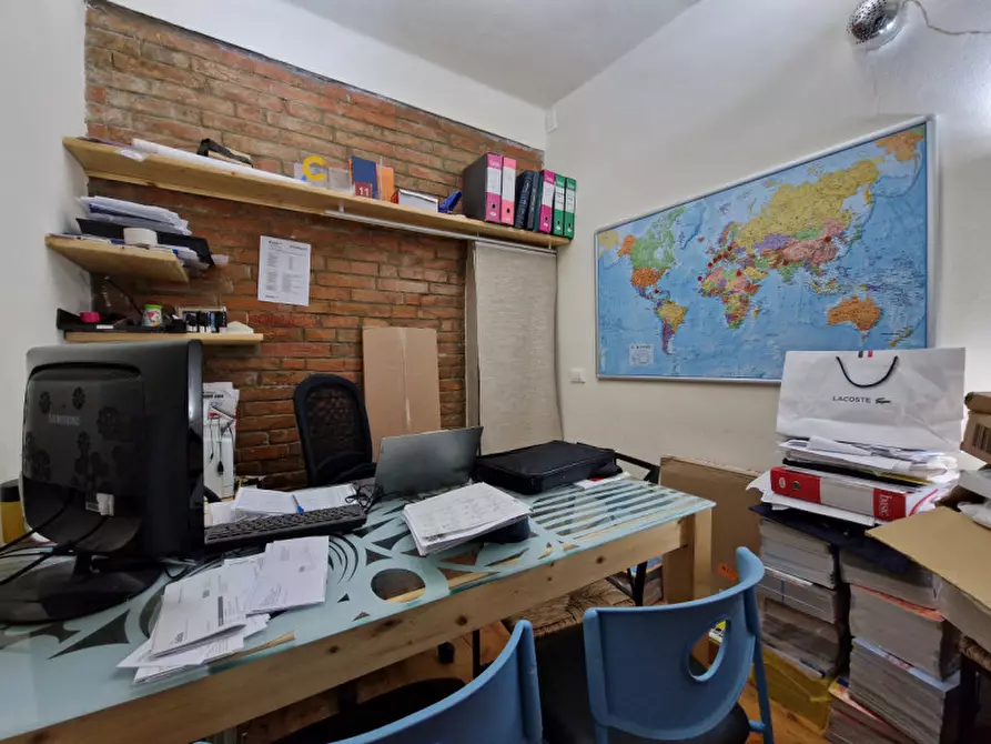 Immagine 6 di Negozio in vendita  in VIA FONDAZZA a Bologna