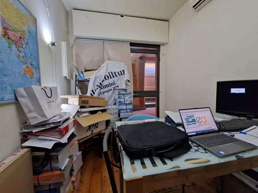 Immagine 10 di Negozio in vendita  in VIA FONDAZZA a Bologna