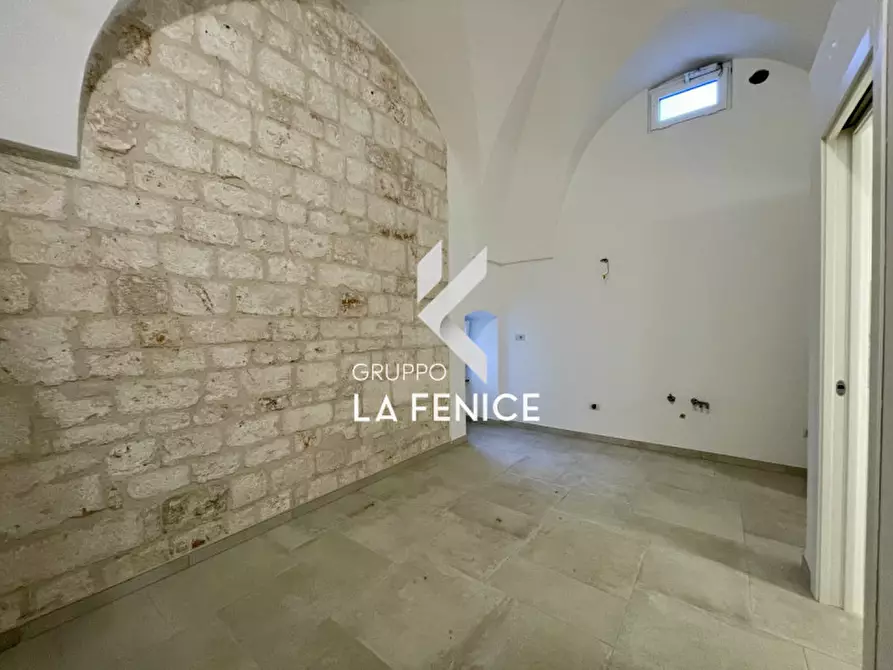 Immagine 9 di Casa indipendente in vendita  in P.zza Marconi a Locorotondo