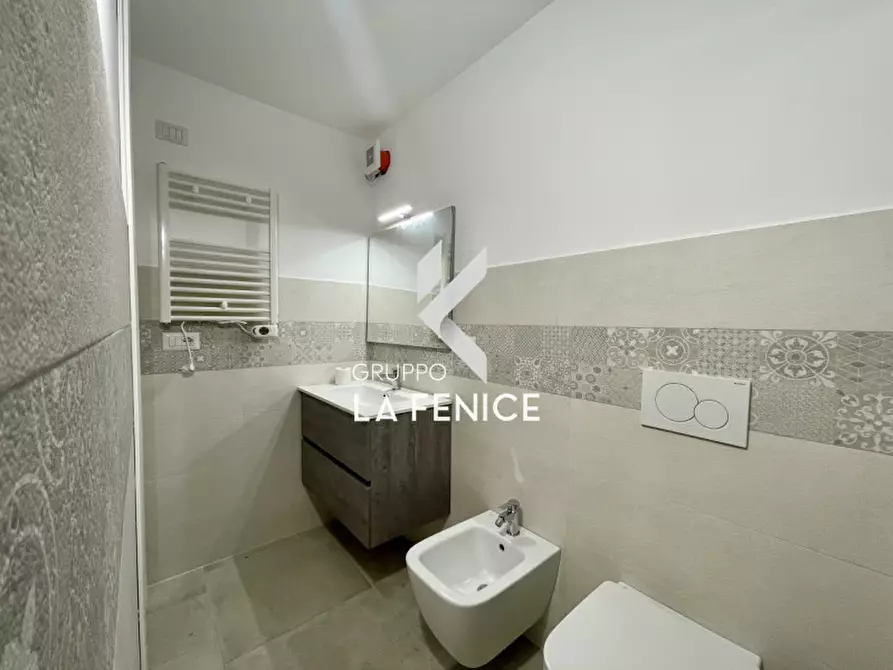 Immagine 12 di Casa indipendente in vendita  in P.zza Marconi a Locorotondo