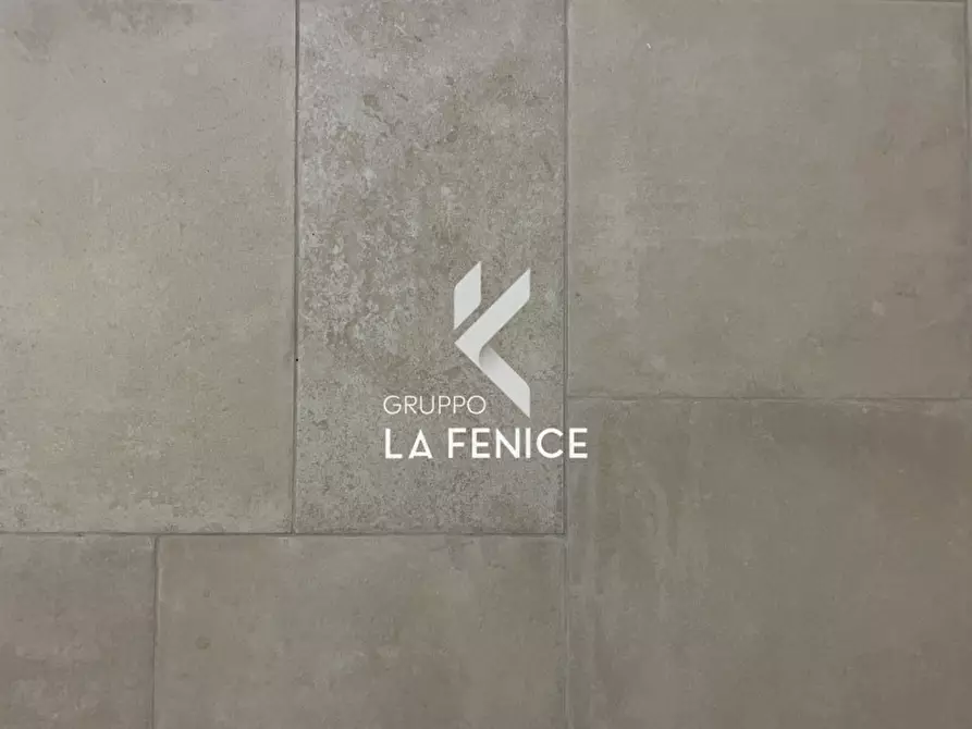 Immagine 22 di Casa indipendente in vendita  in P.zza Marconi a Locorotondo