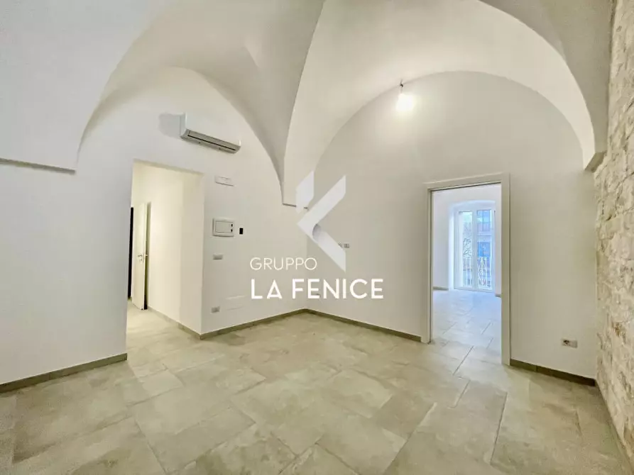 Immagine 32 di Casa indipendente in vendita  in P.zza Marconi a Locorotondo