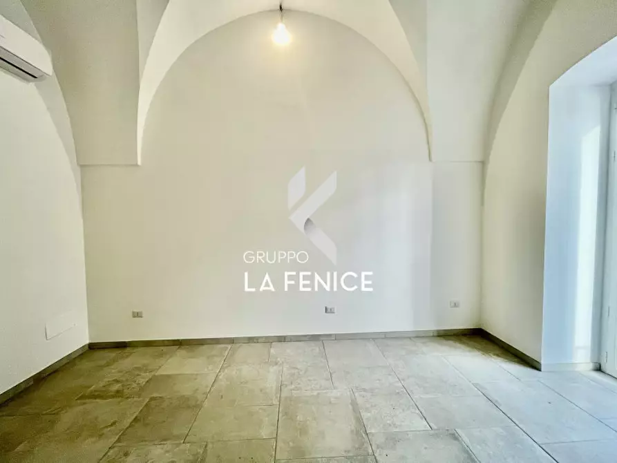 Immagine 43 di Casa indipendente in vendita  in P.zza Marconi a Locorotondo