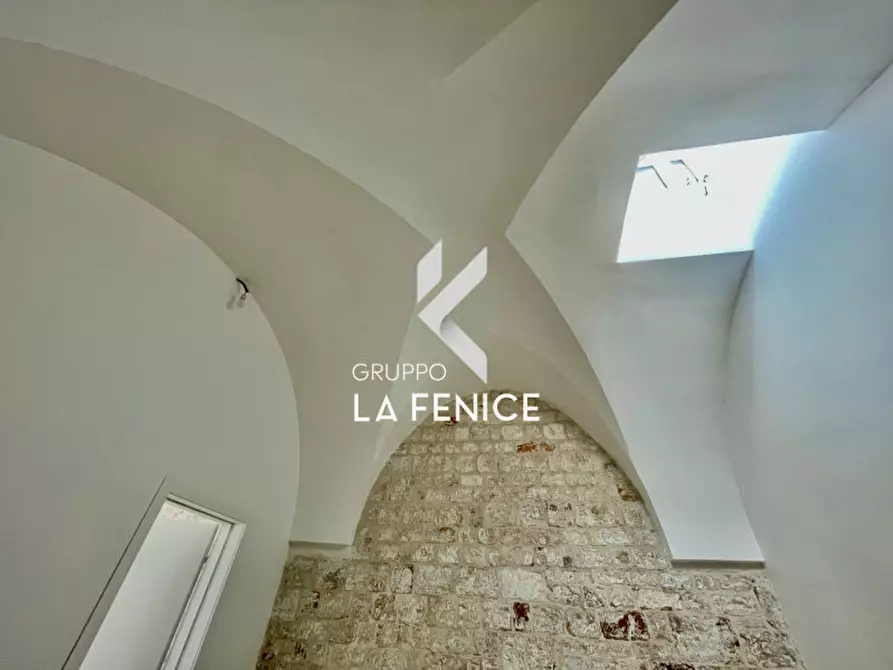 Immagine 51 di Casa indipendente in vendita  in P.zza Marconi a Locorotondo