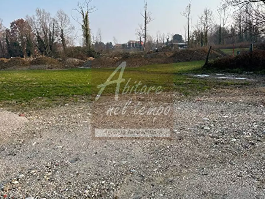 Immagine 5 di Terreno in vendita  a Fontaniva