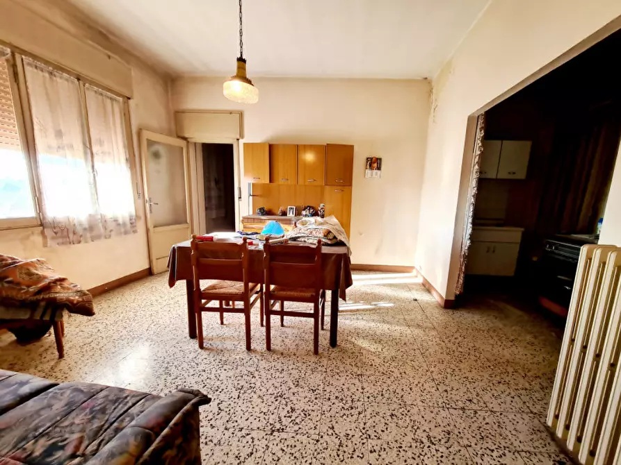 Immagine 4 di Casa indipendente in vendita  in VIA VENTOTTO APRILE a Vo