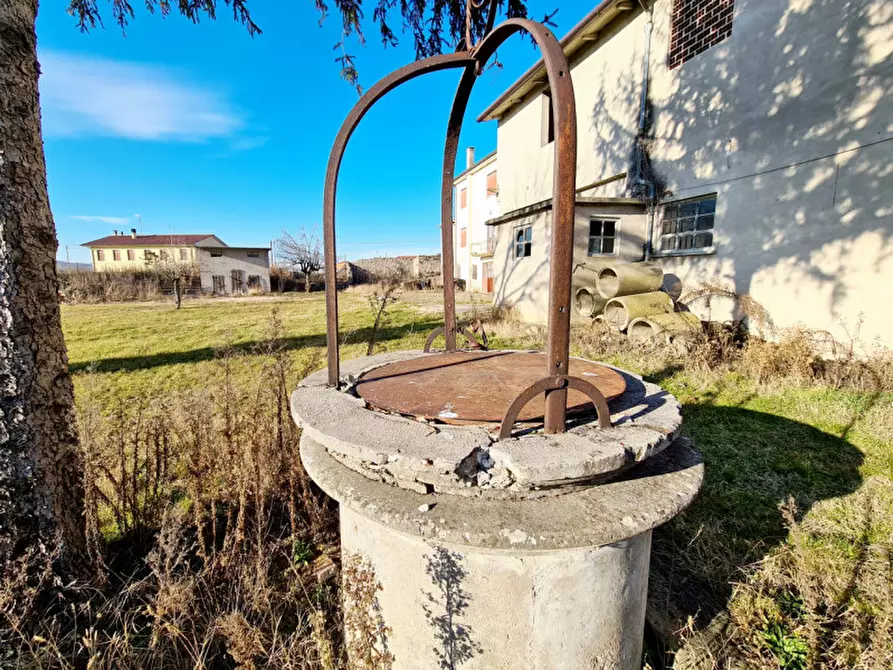 Immagine 16 di Casa indipendente in vendita  in VIA VENTOTTO APRILE a Vo